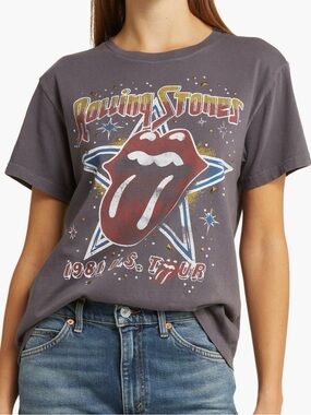 NWT Lucky Brand Women’s Rolling Stones Stud Embellished Tour T-Shirt, Size Small